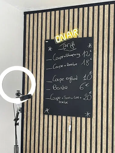 Anis coiff à Rive-de-Gier