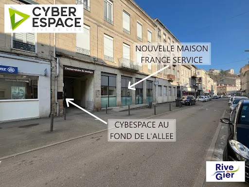 Cyberespace de Rive de Gier à Rive-de-Gier